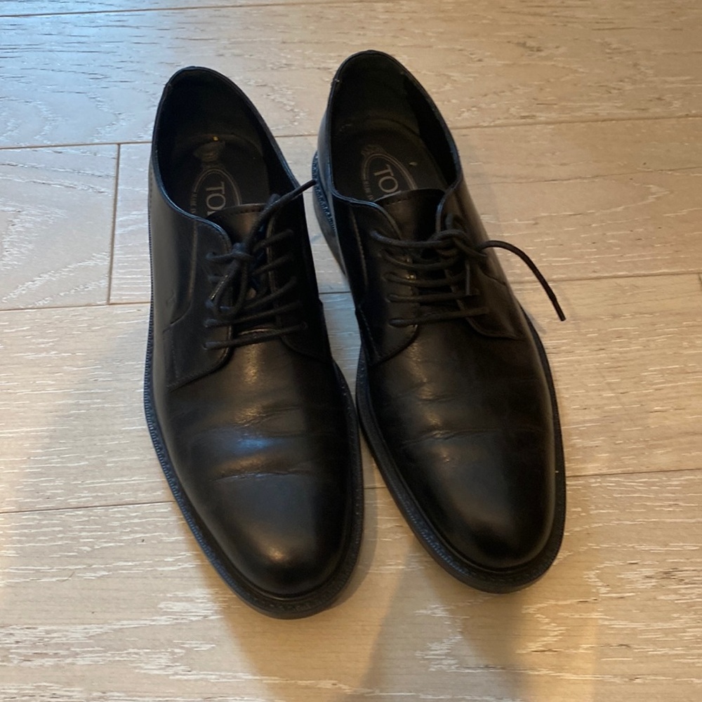 Black leather Tod’s men shoes. Size 8 (IT)